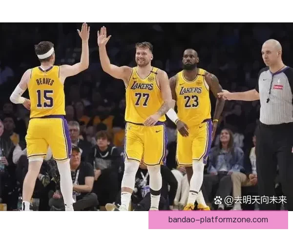 爱德华兹伤停冲击评奖资格剩余六战全勤成关键考验冲刺MVP与最佳阵容前景告急