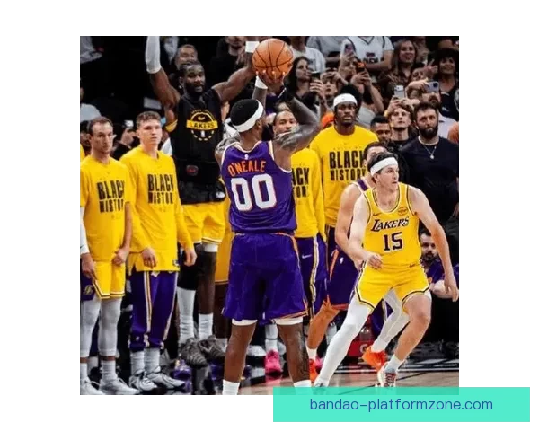 决胜25秒狂砍6分轻取湖人 386万詹金斯迎生涯最佳表现 比帅直言已见惯不惊