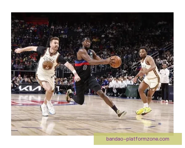 杜伦带伤吃药冲澡咬牙拼到最后活塞锁定东部第一球迷苦等终迎荣耀时刻